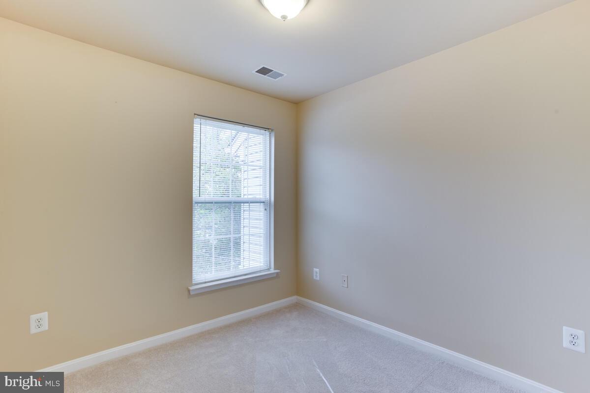 KINGSLEY HALL - Residential