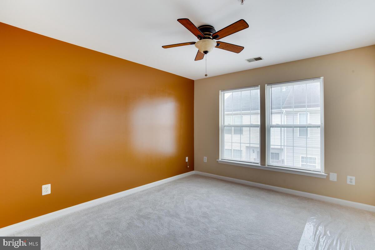 KINGSLEY HALL - Residential