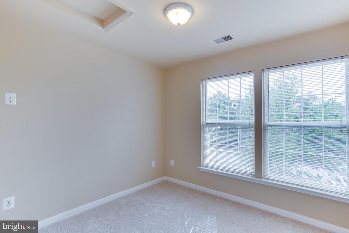 KINGSLEY HALL - Residential