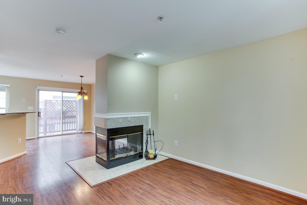 KINGSLEY HALL - Residential