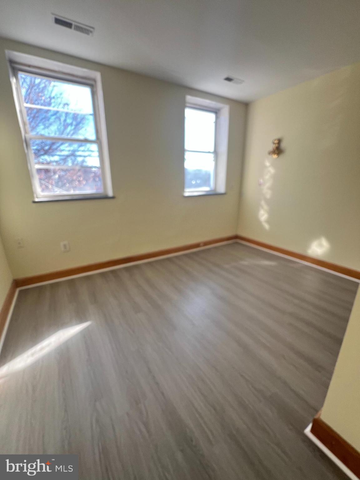 ITALIAN MARKET - Residential