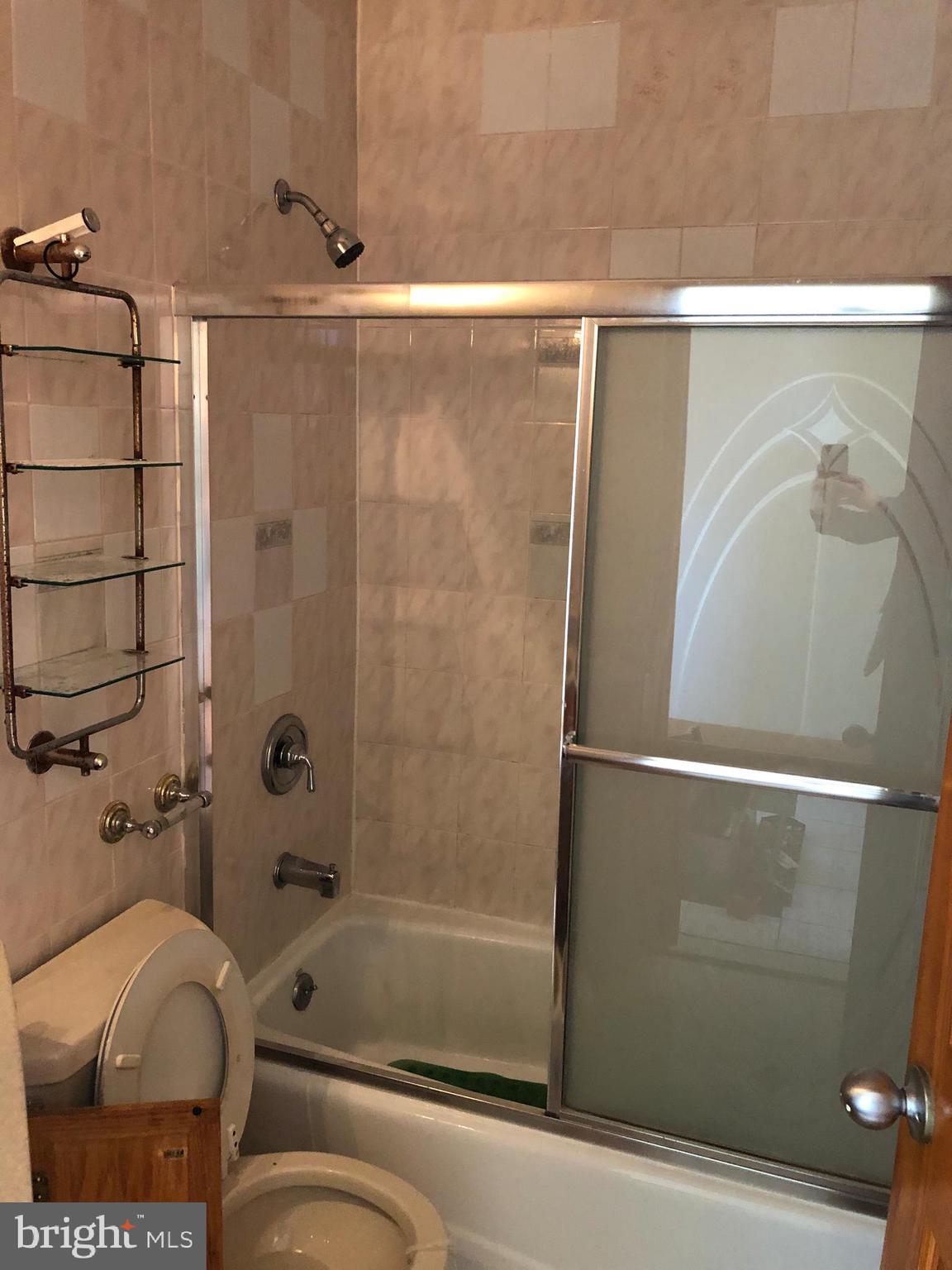 ITALIAN MARKET - Residential