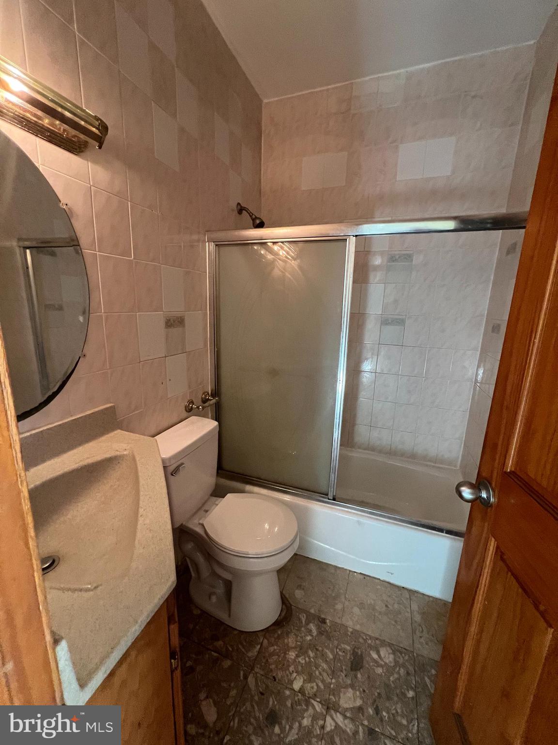 ITALIAN MARKET - Residential