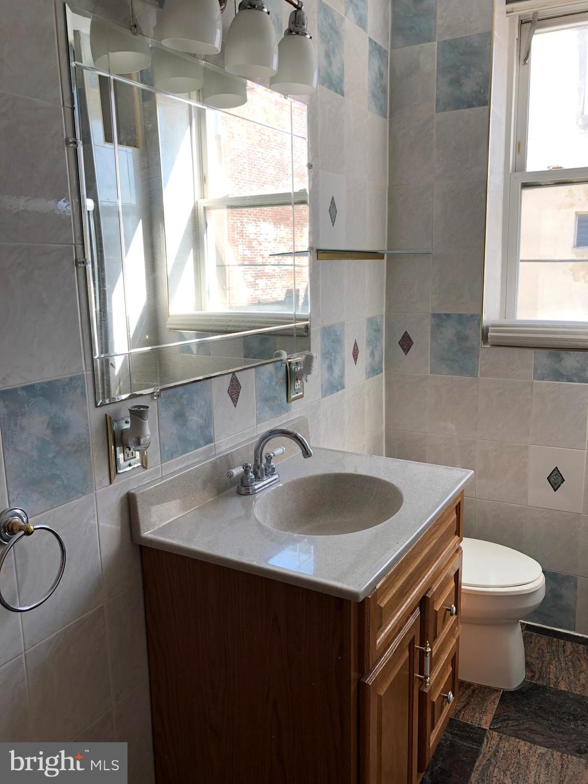 ITALIAN MARKET - Residential