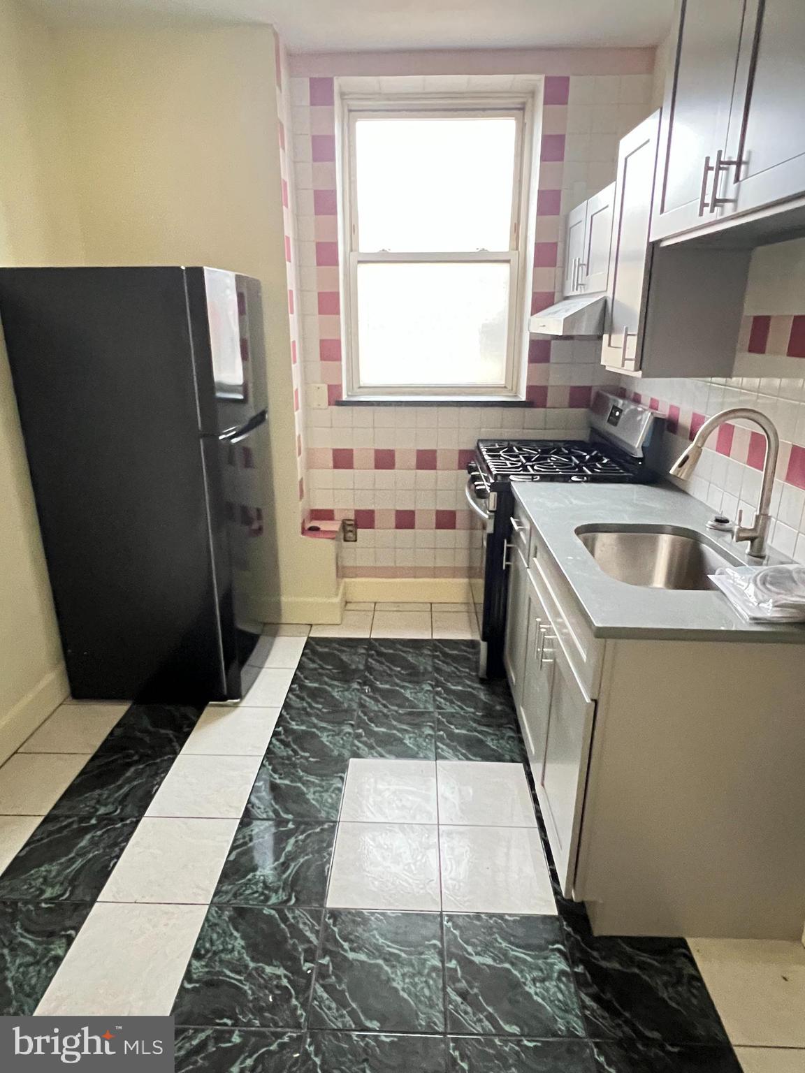 ITALIAN MARKET - Residential