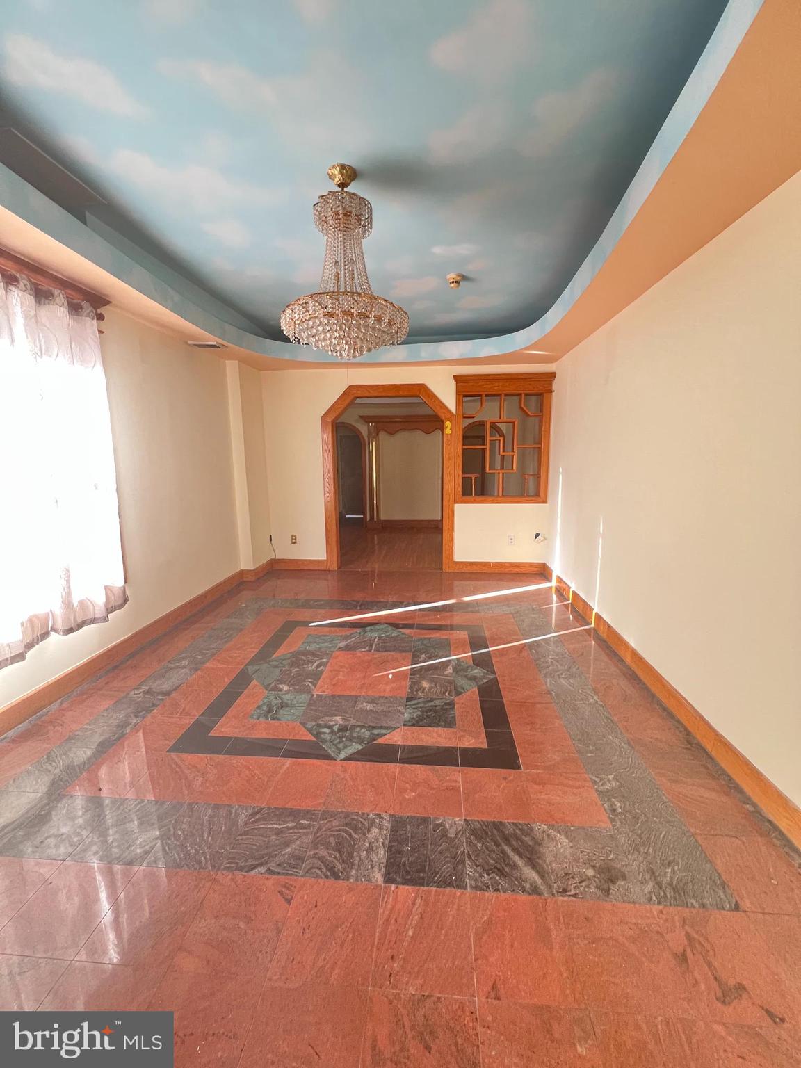 ITALIAN MARKET - Residential