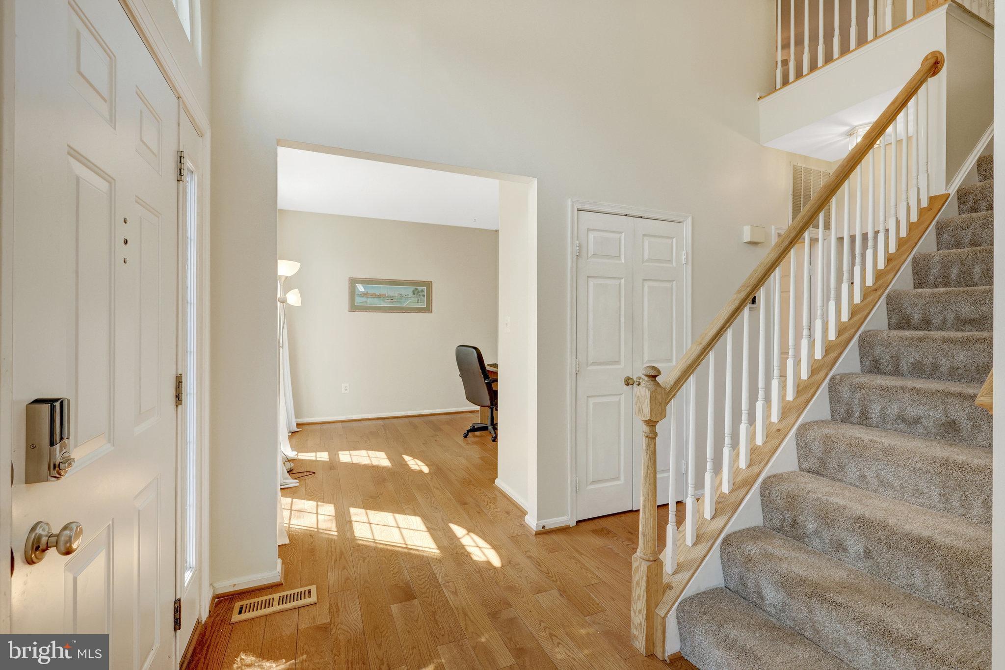 ASHBURN VILLAGE - Residential