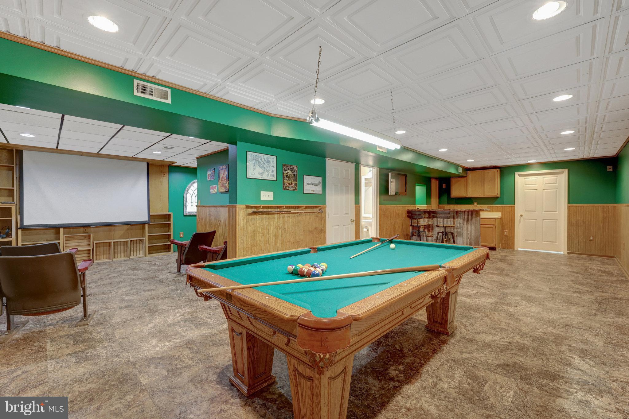 ASHBURN VILLAGE - Residential