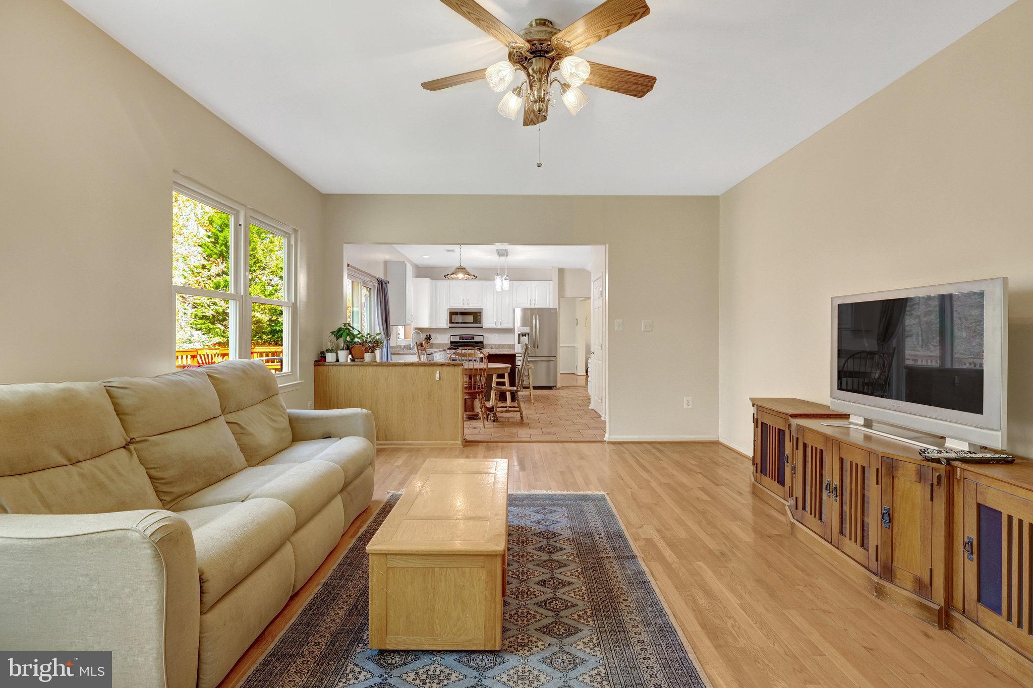 ASHBURN VILLAGE - Residential