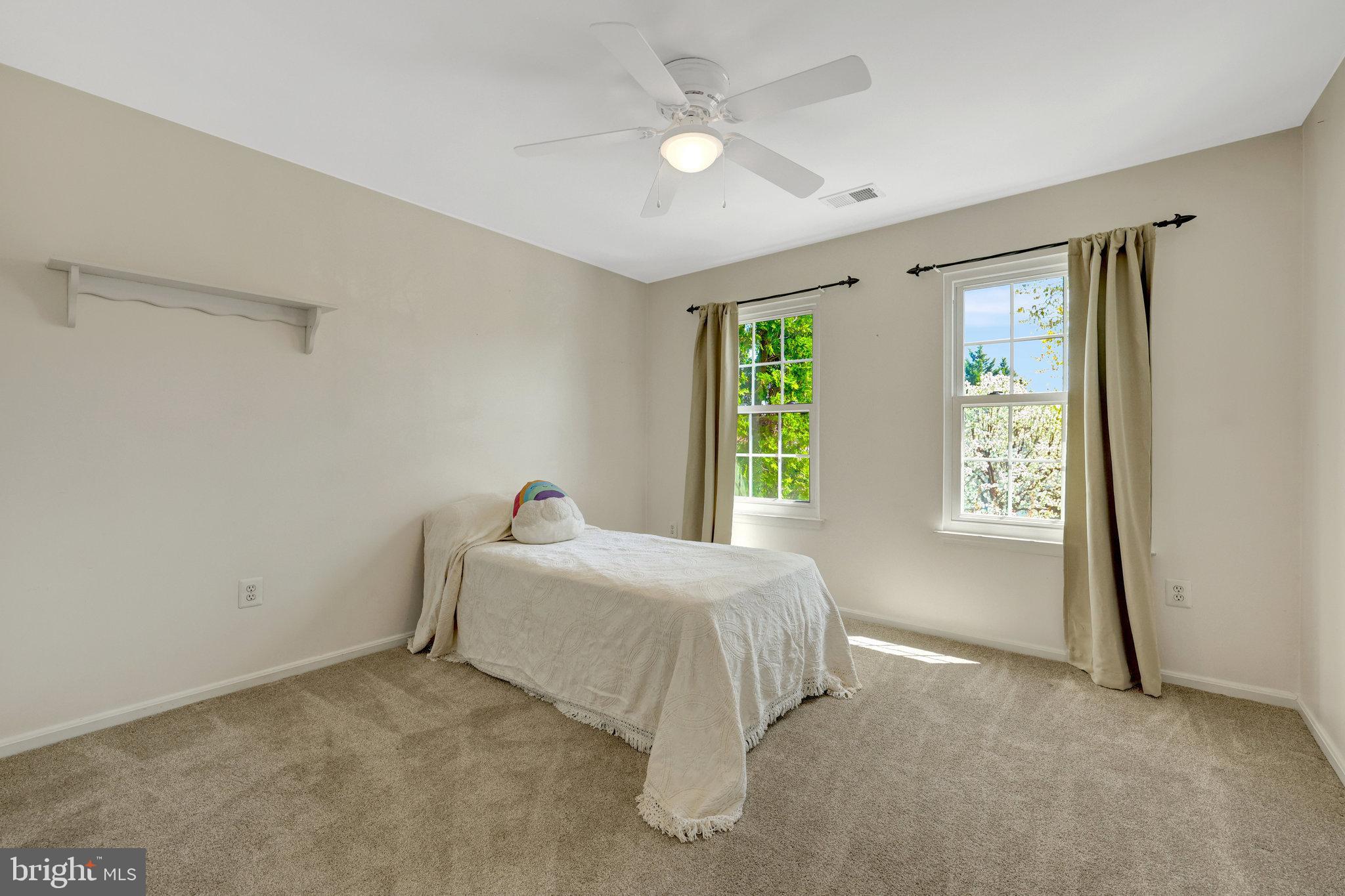 ASHBURN VILLAGE - Residential