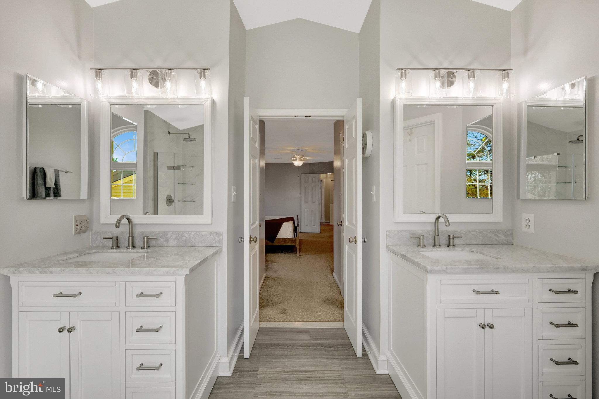 ASHBURN VILLAGE - Residential