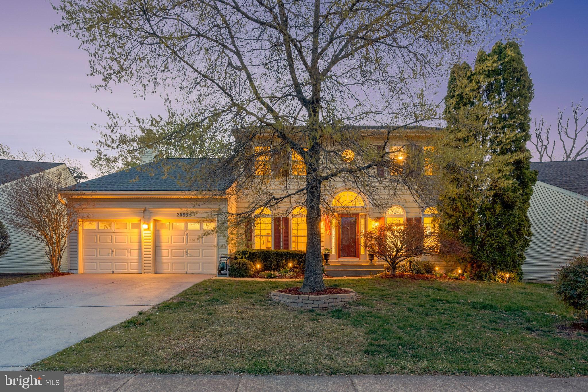 ASHBURN VILLAGE - Residential