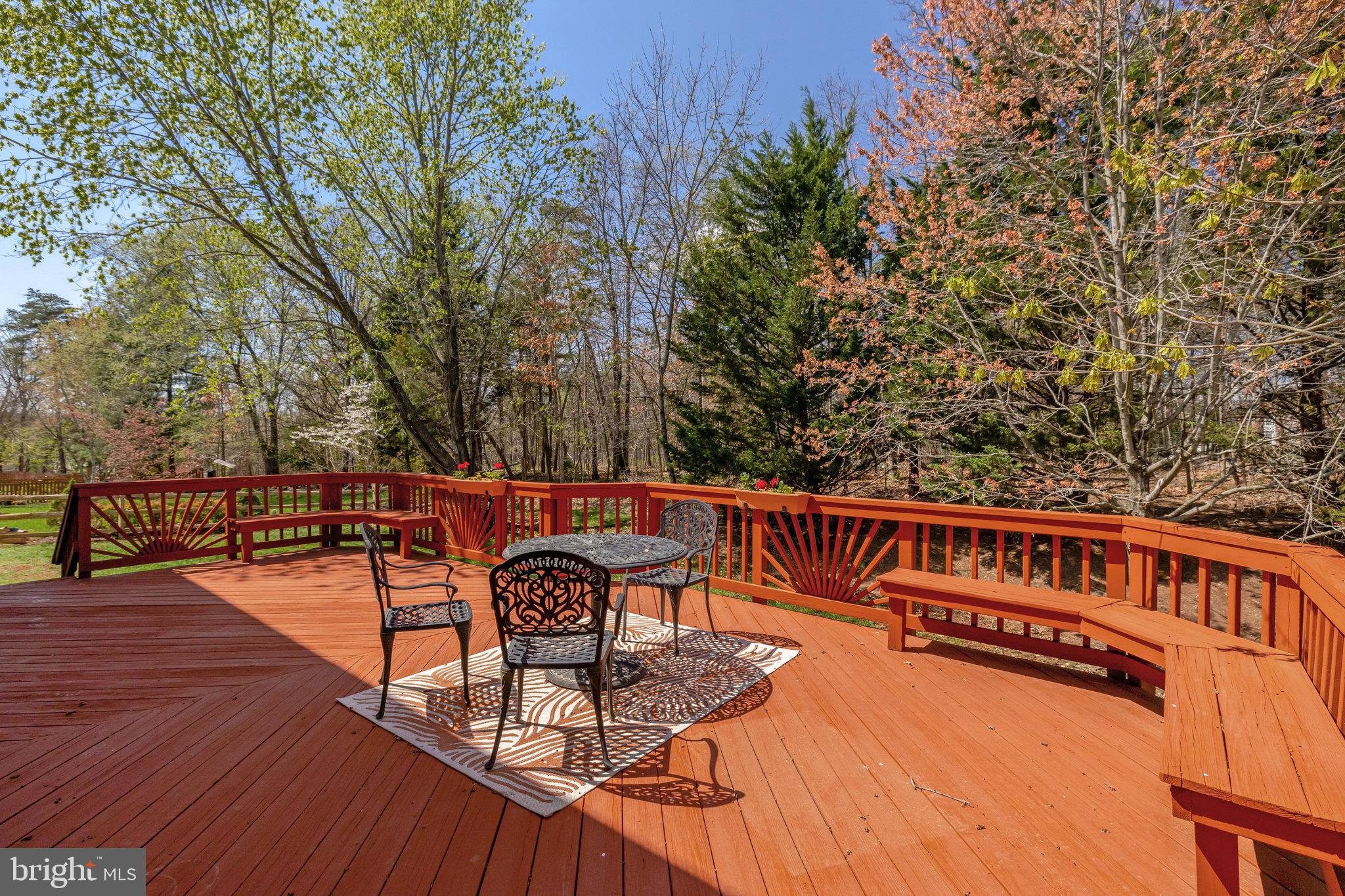 ASHBURN VILLAGE - Residential