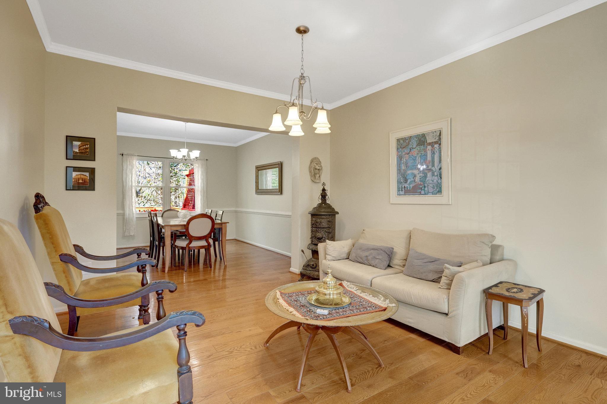 ASHBURN VILLAGE - Residential