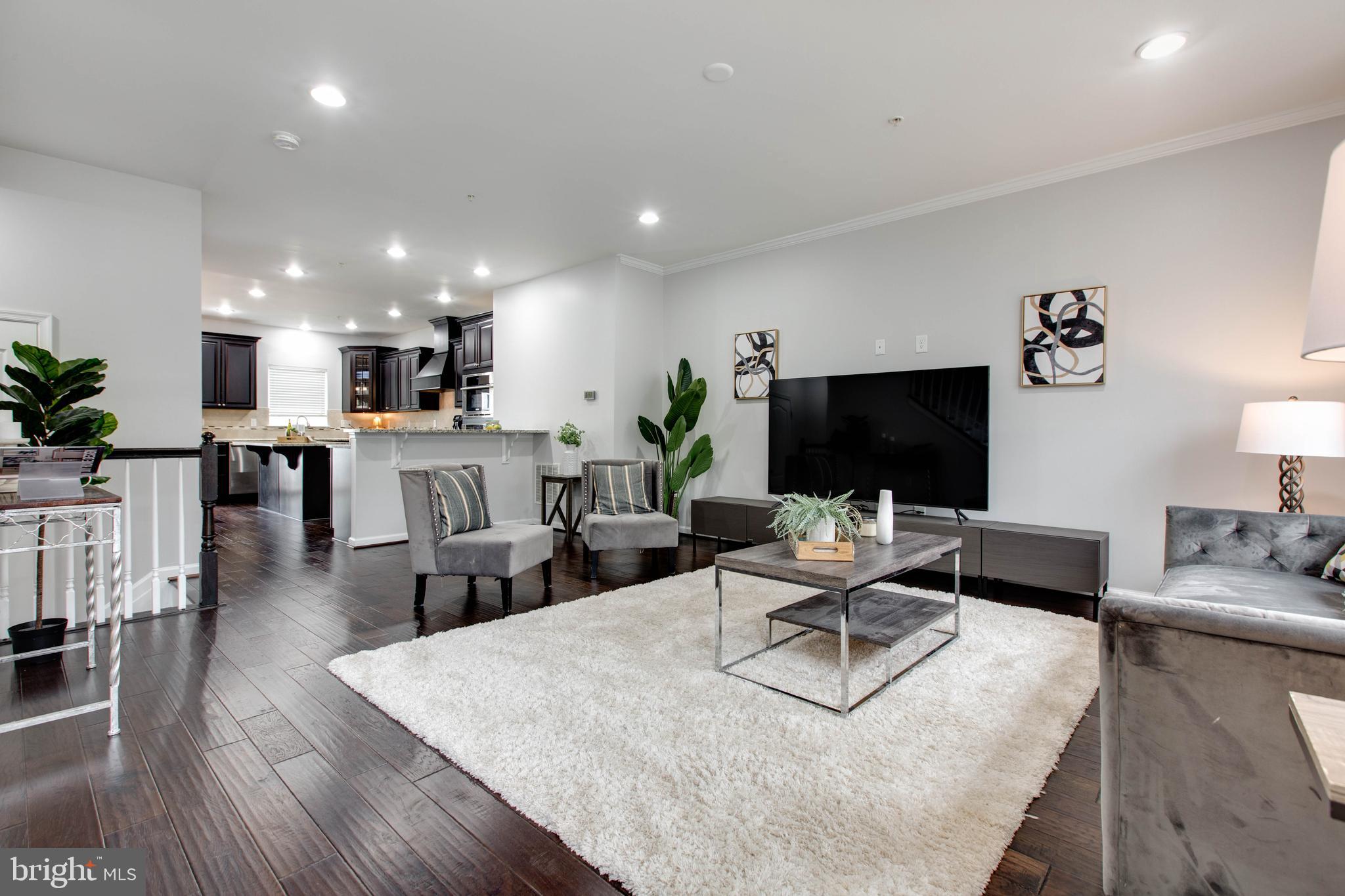 BLUE STREAM - Residential