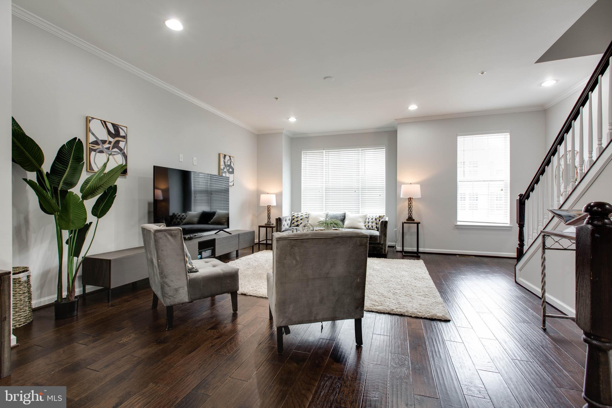 BLUE STREAM - Residential