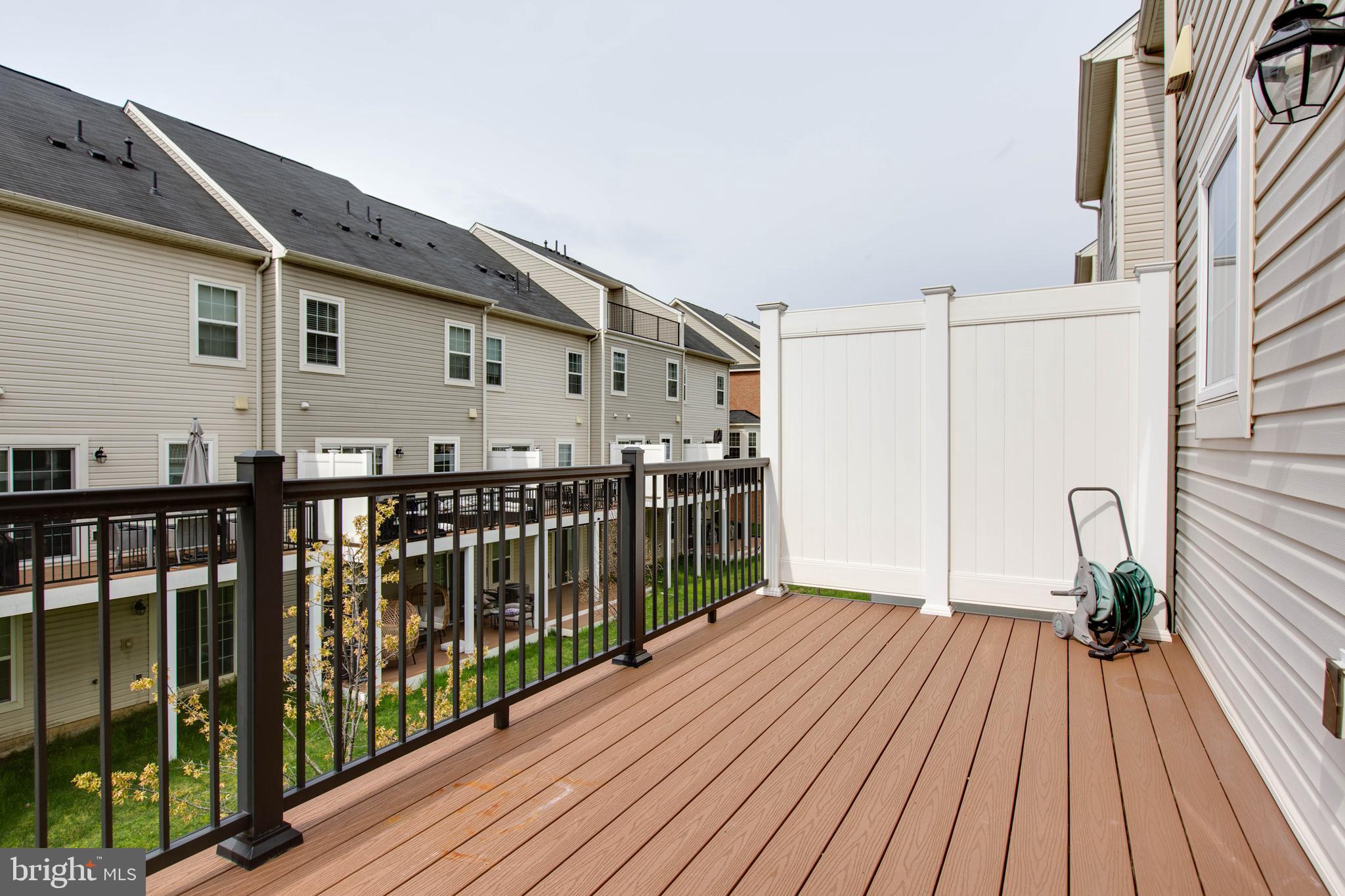 BLUE STREAM - Residential