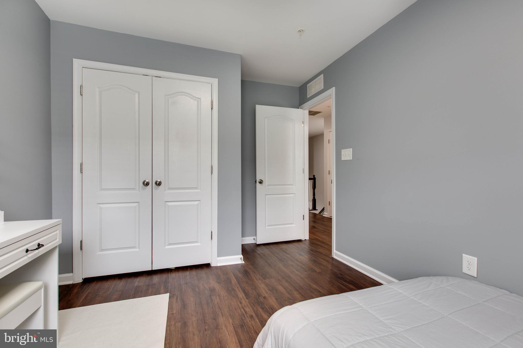 BLUE STREAM - Residential