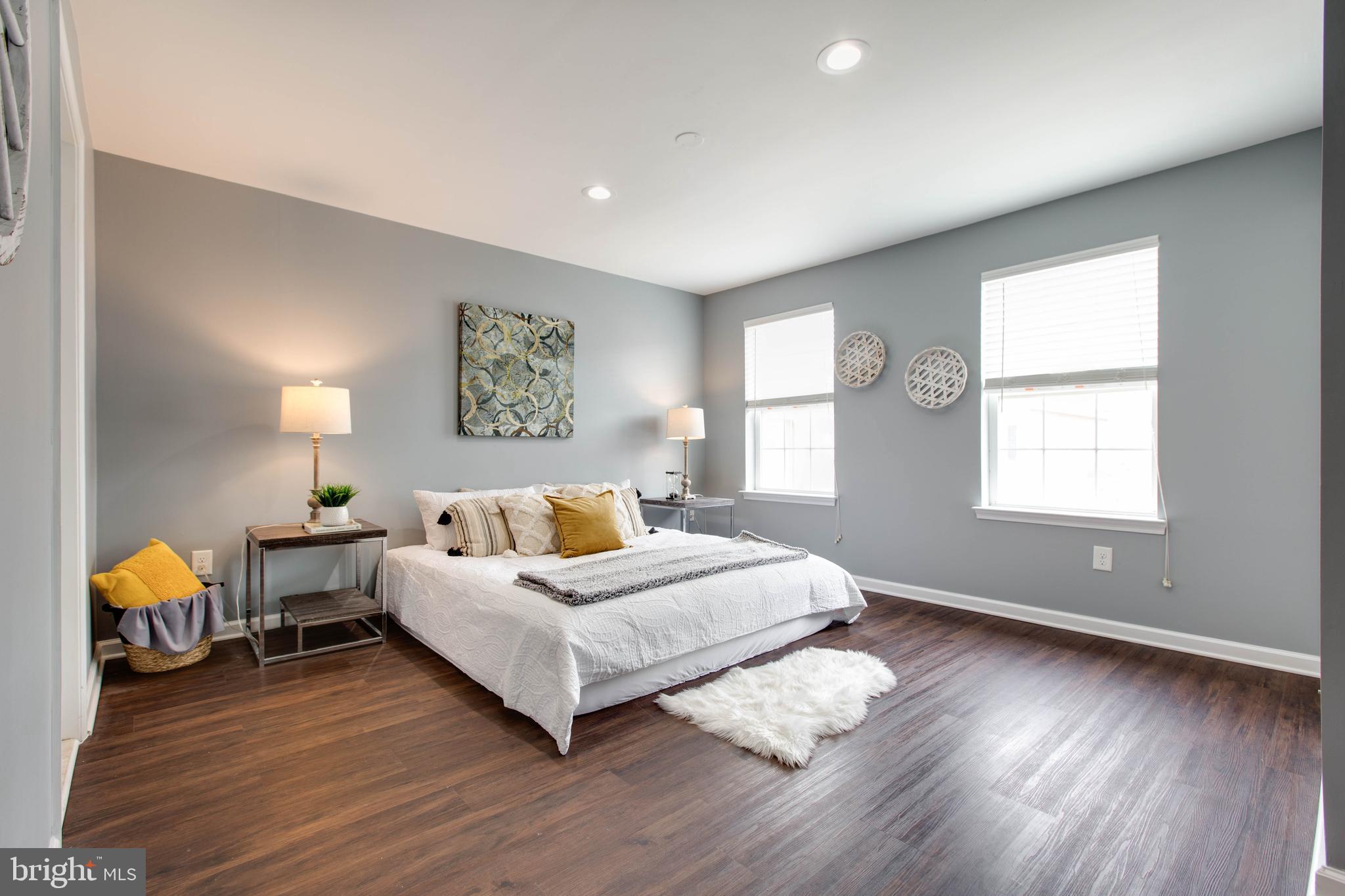 BLUE STREAM - Residential