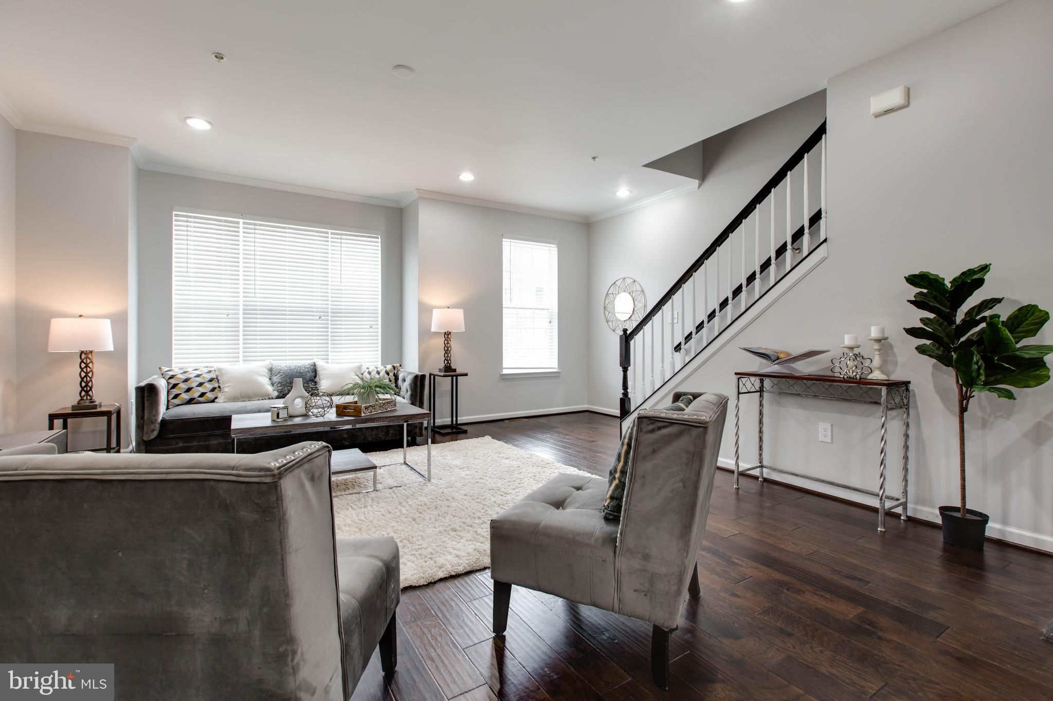 BLUE STREAM - Residential