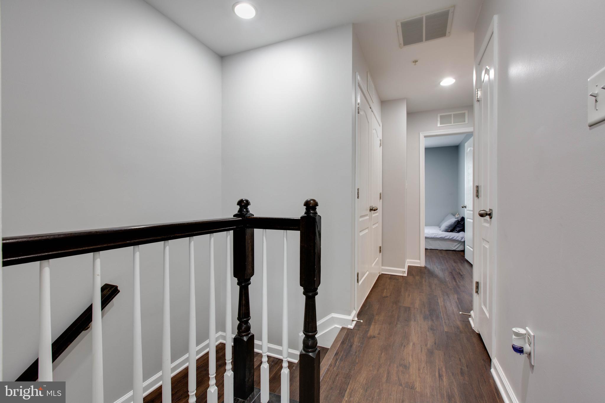 BLUE STREAM - Residential