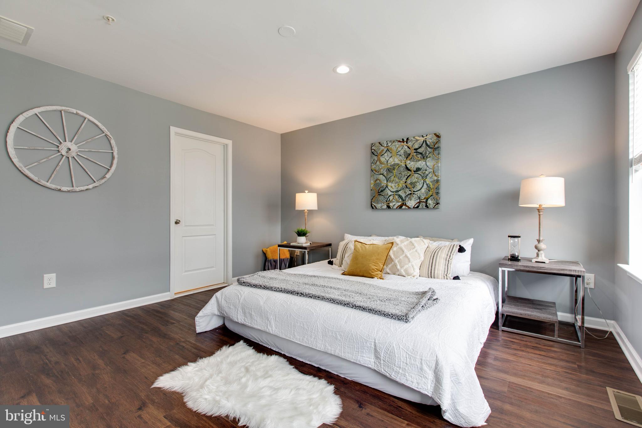 BLUE STREAM - Residential