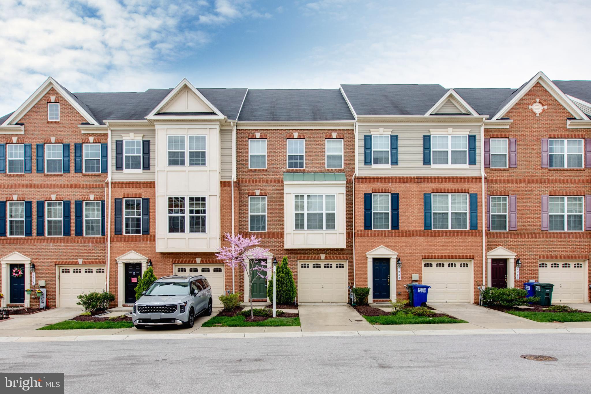 BLUE STREAM - Residential