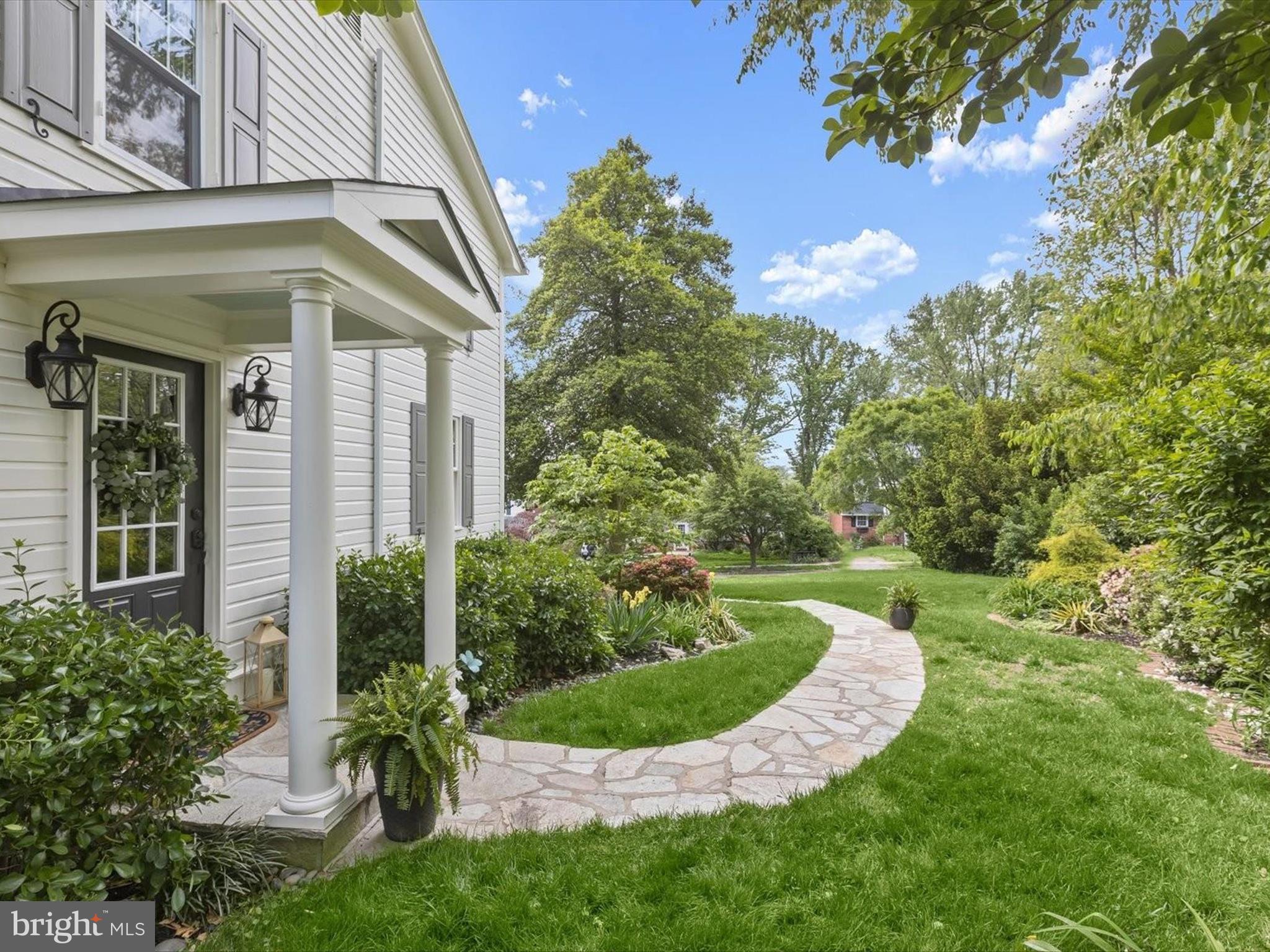 SOUTHLAND HILLS - Residential