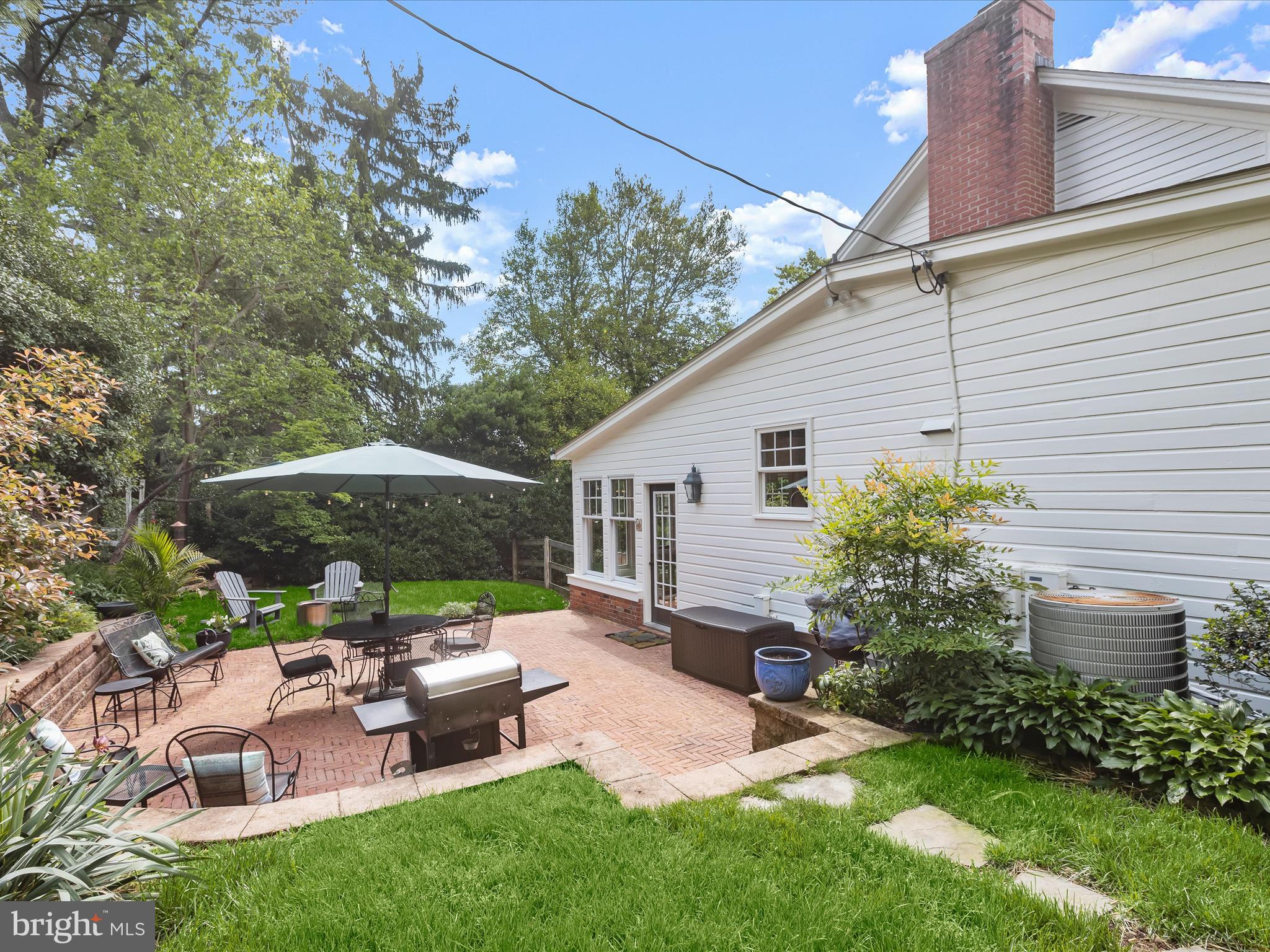 SOUTHLAND HILLS - Residential