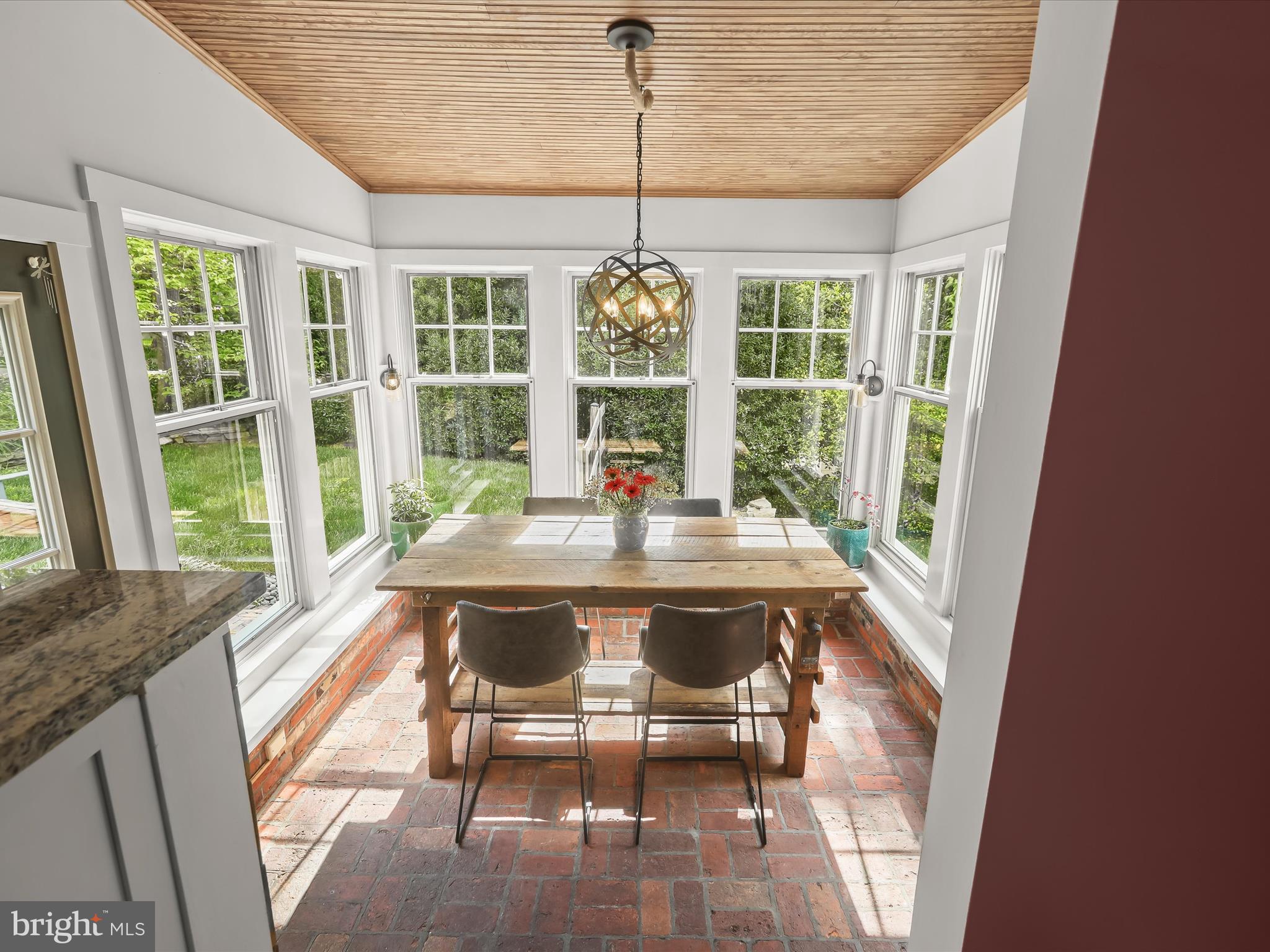 SOUTHLAND HILLS - Residential