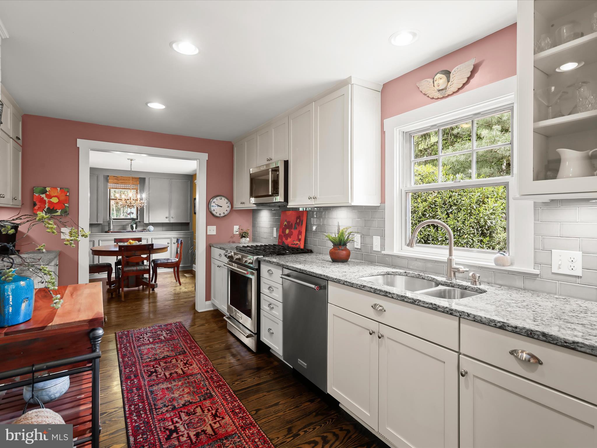 SOUTHLAND HILLS - Residential