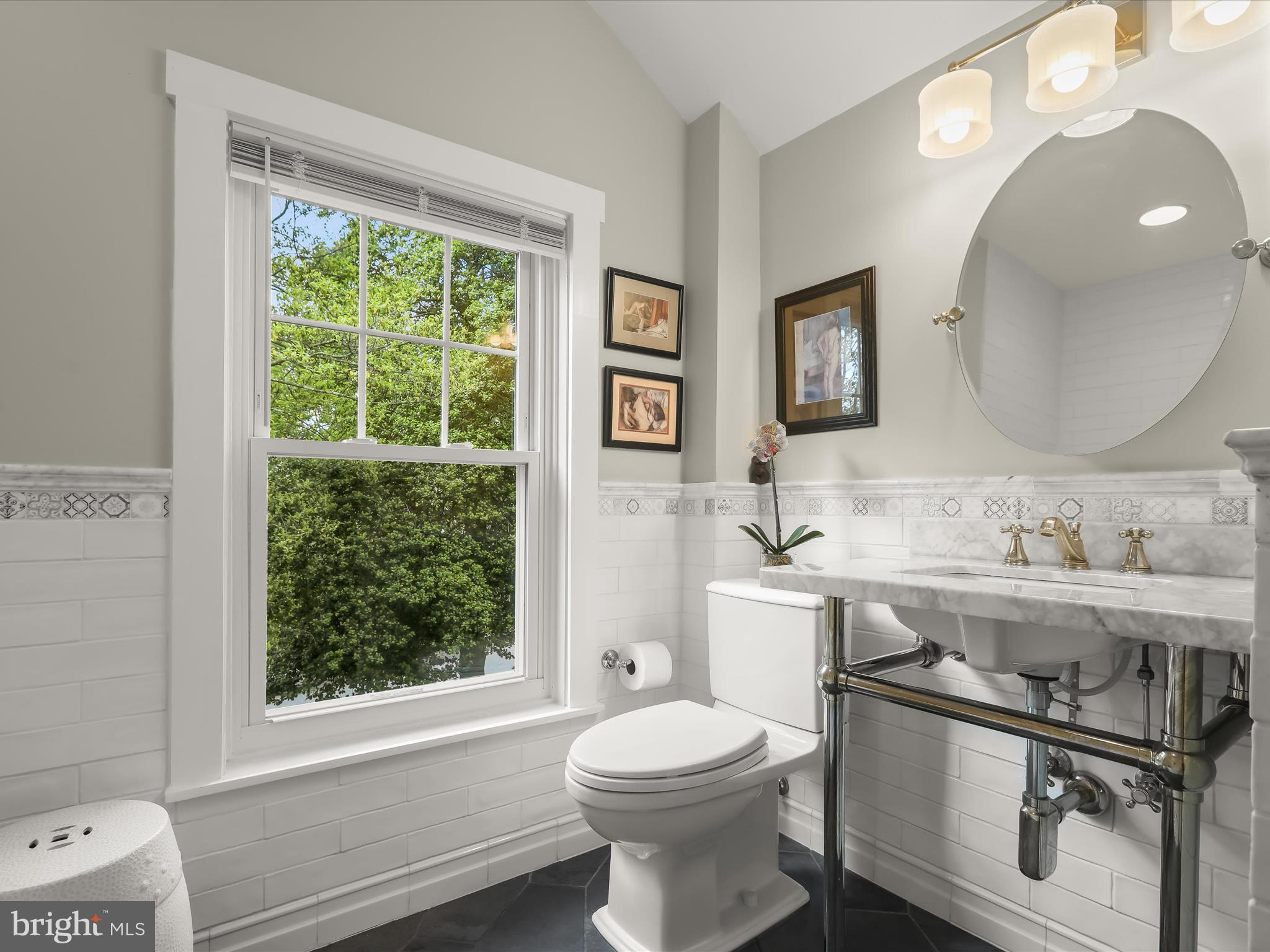 SOUTHLAND HILLS - Residential