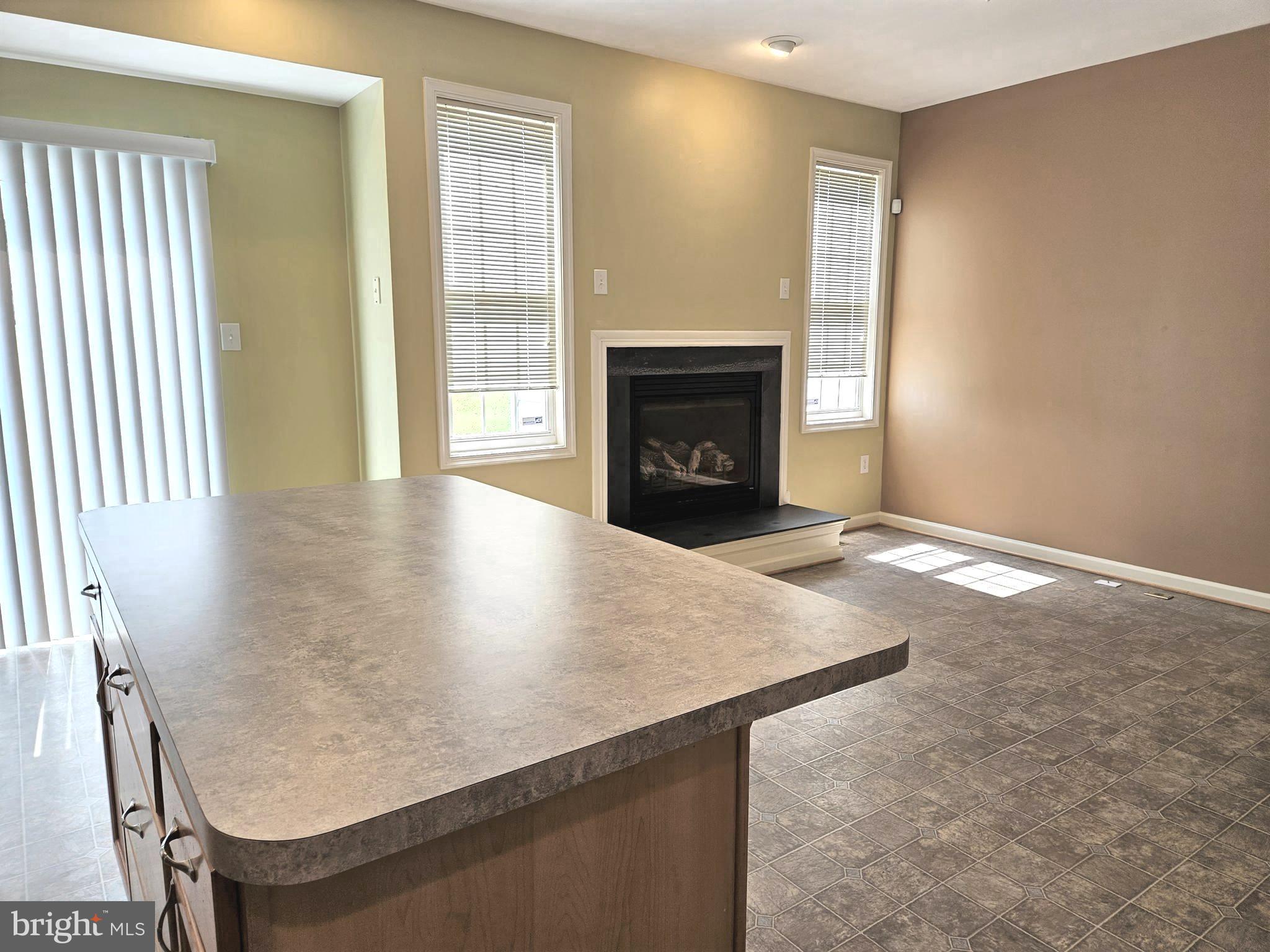 CARRIAGE HILL - Residential