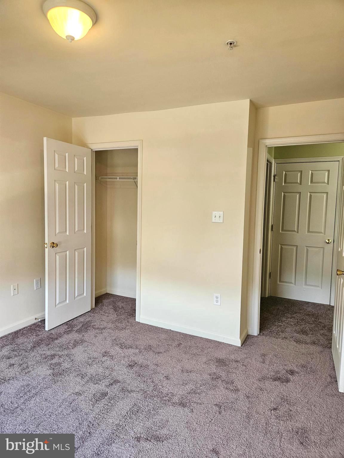 CARRIAGE HILL - Residential