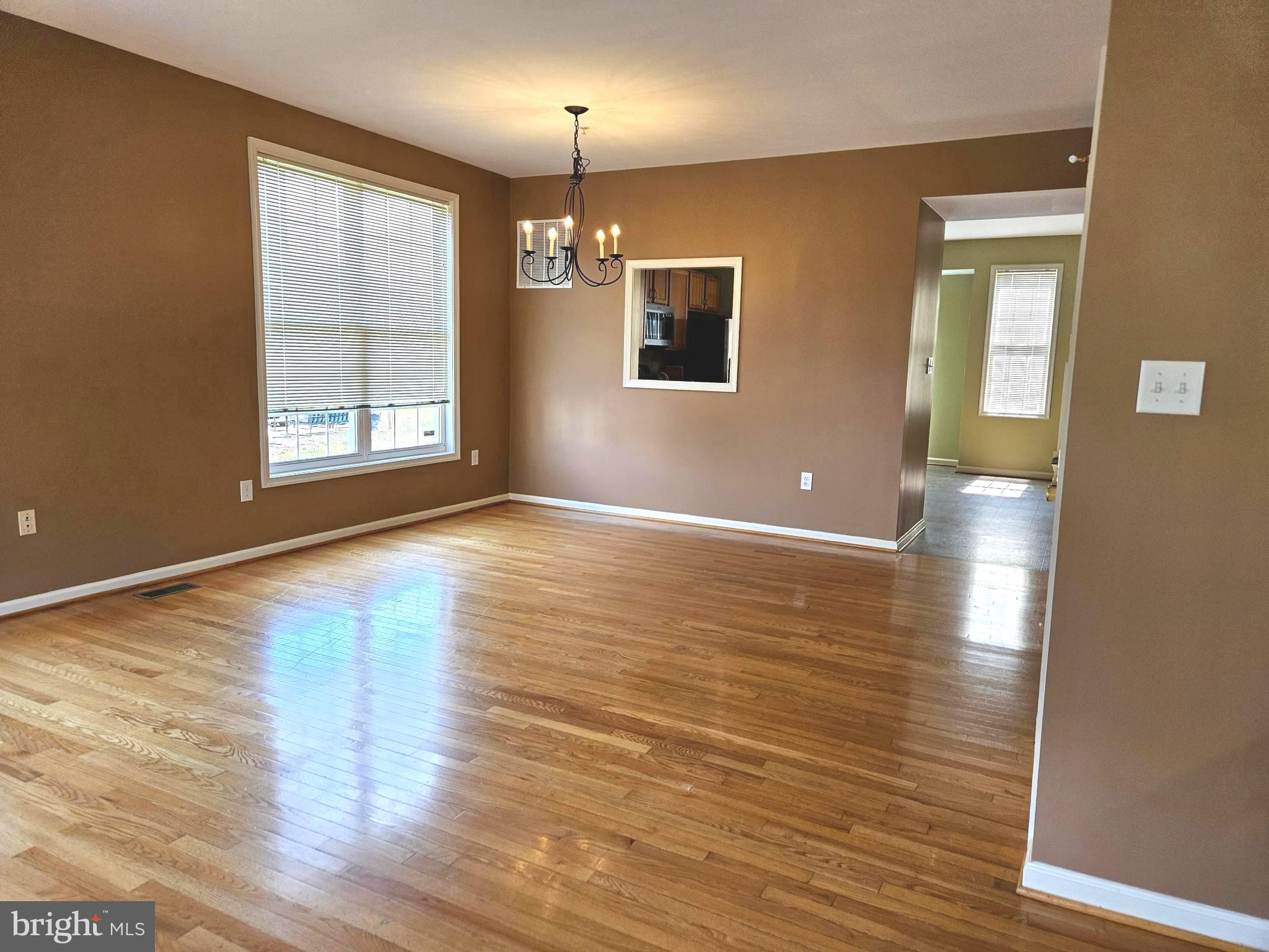 CARRIAGE HILL - Residential