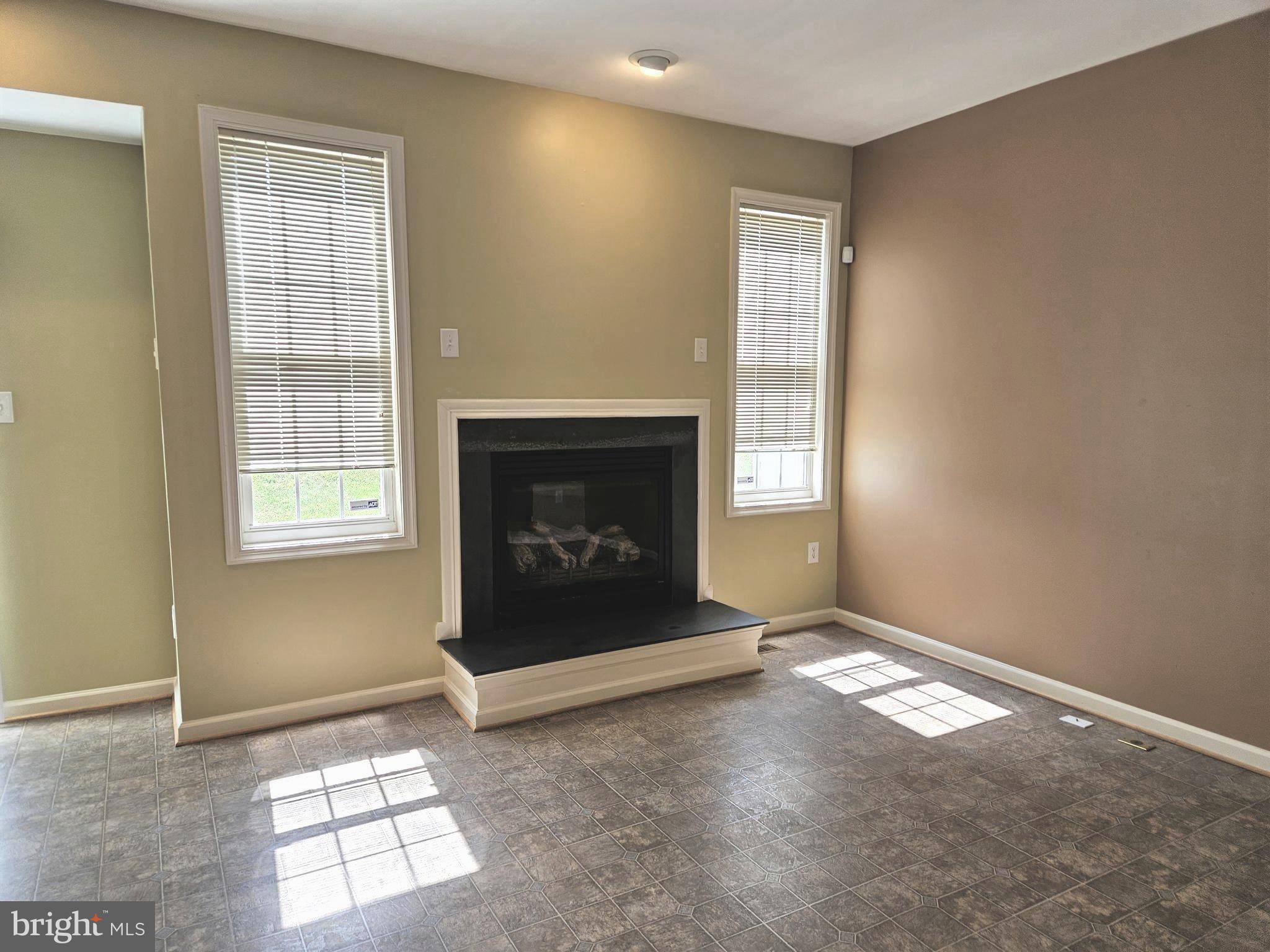 CARRIAGE HILL - Residential