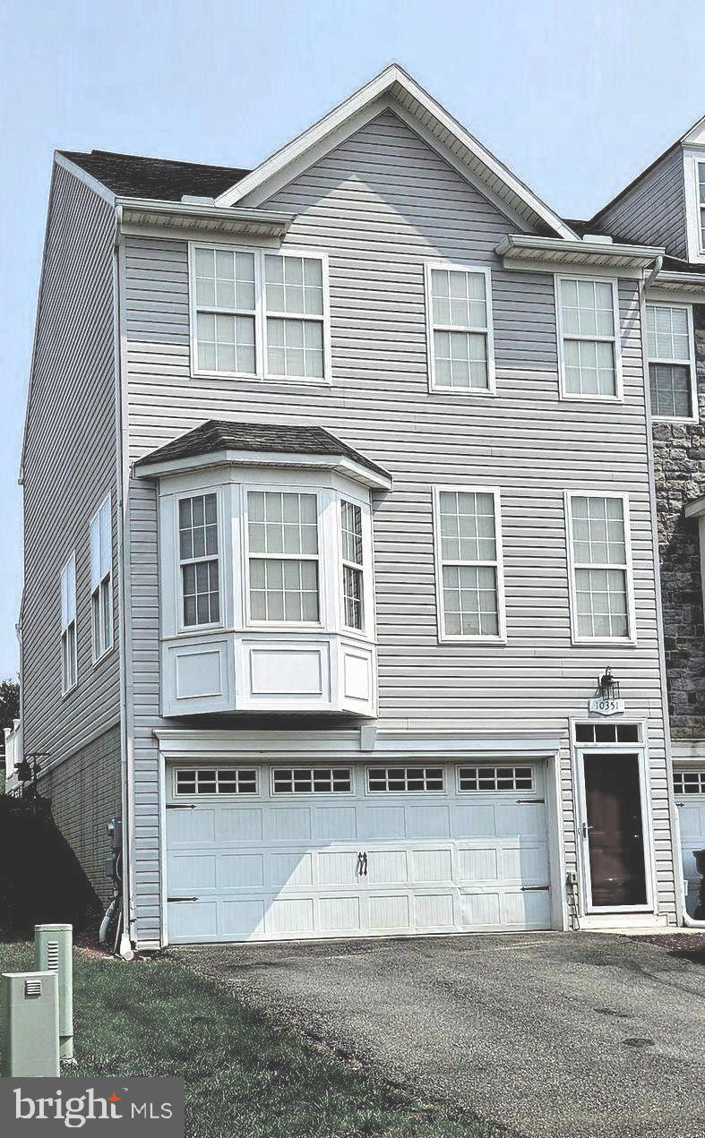 CARRIAGE HILL - Residential