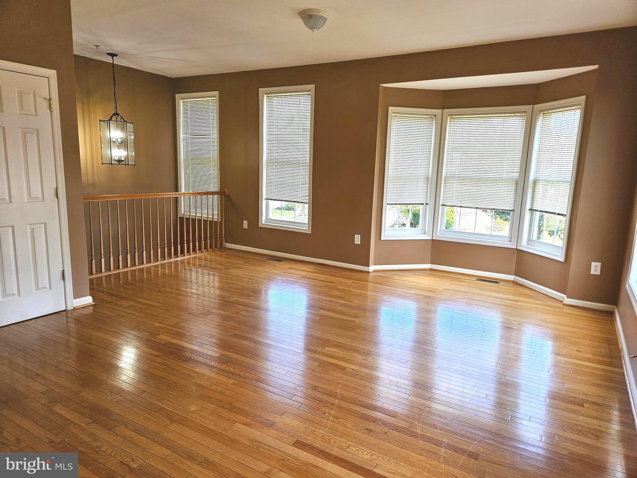 CARRIAGE HILL - Residential