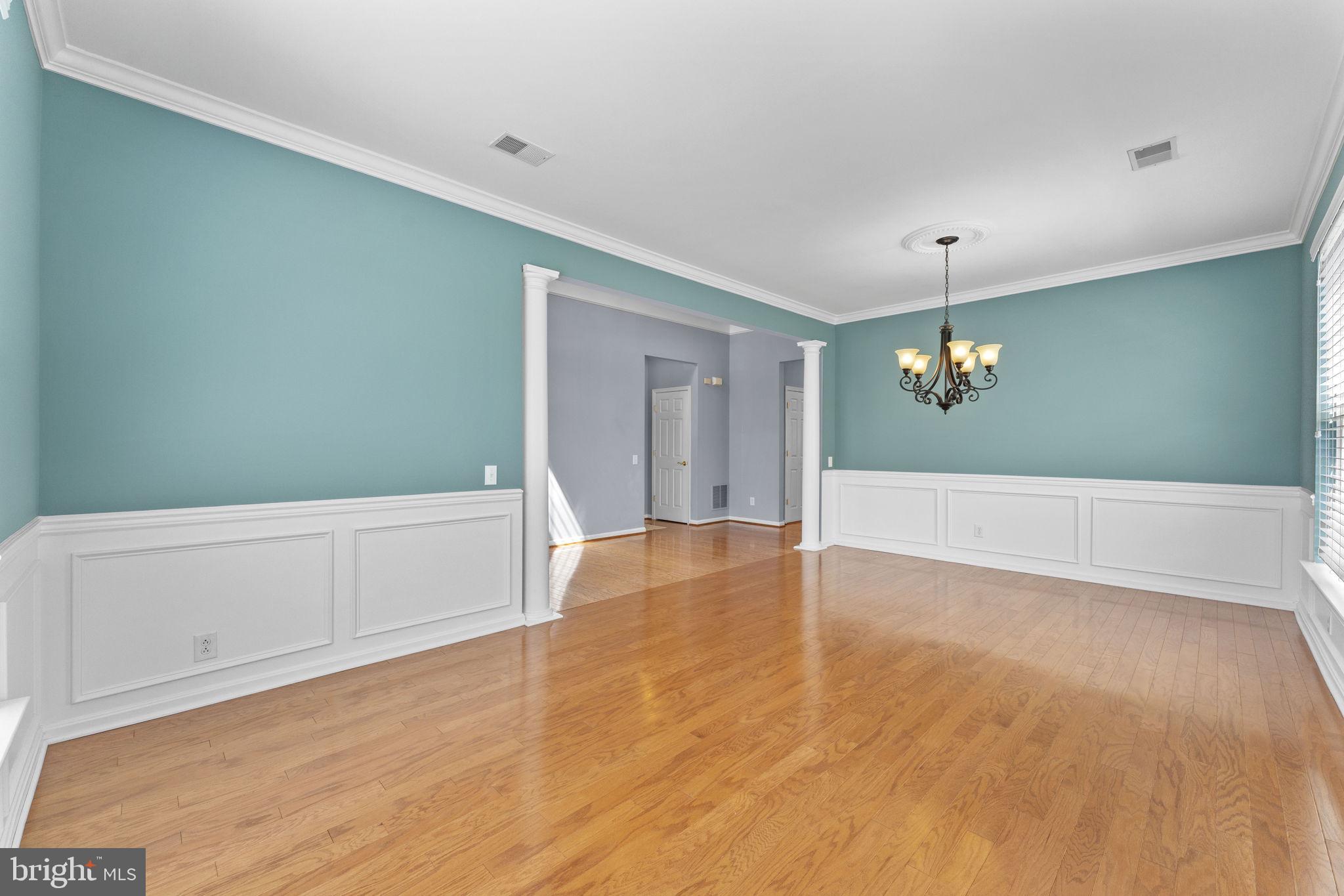 765 VILLAGE AVENUE