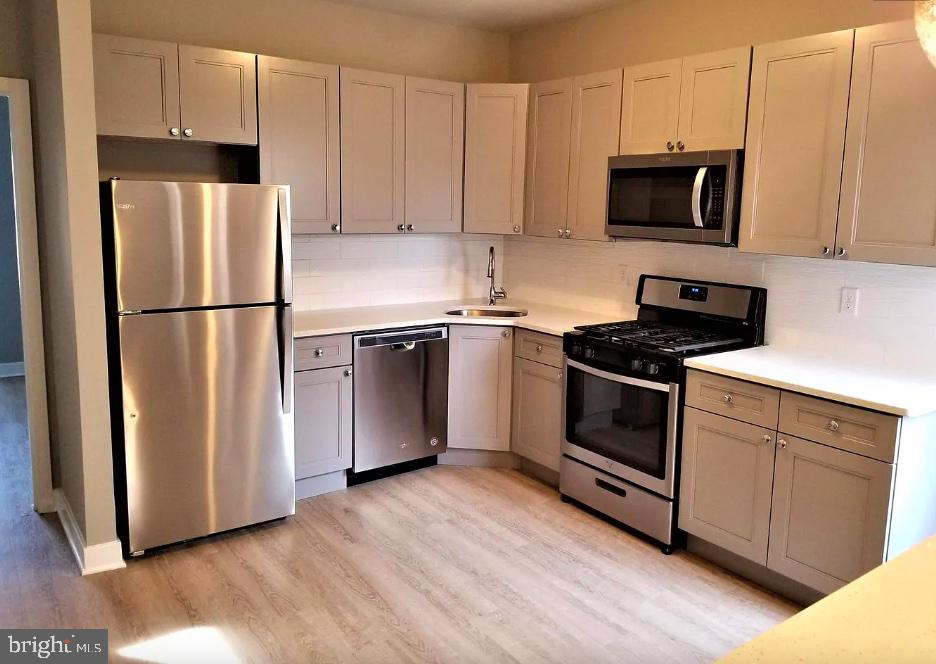 Beautiful apartment on Broad Street on the 3rd floor. Enter into the open updated kitchen, family room, full updated bathroom, and 2 large bedrooms with large closets. Tenants pay for all utilities Electric, 50% of gas, $50. water usage monthly. Conveniently located minutes to the center city, sports complex, with all restaurants, and shopping below. Easy to apply for 680+ credits and no animal can apply.
