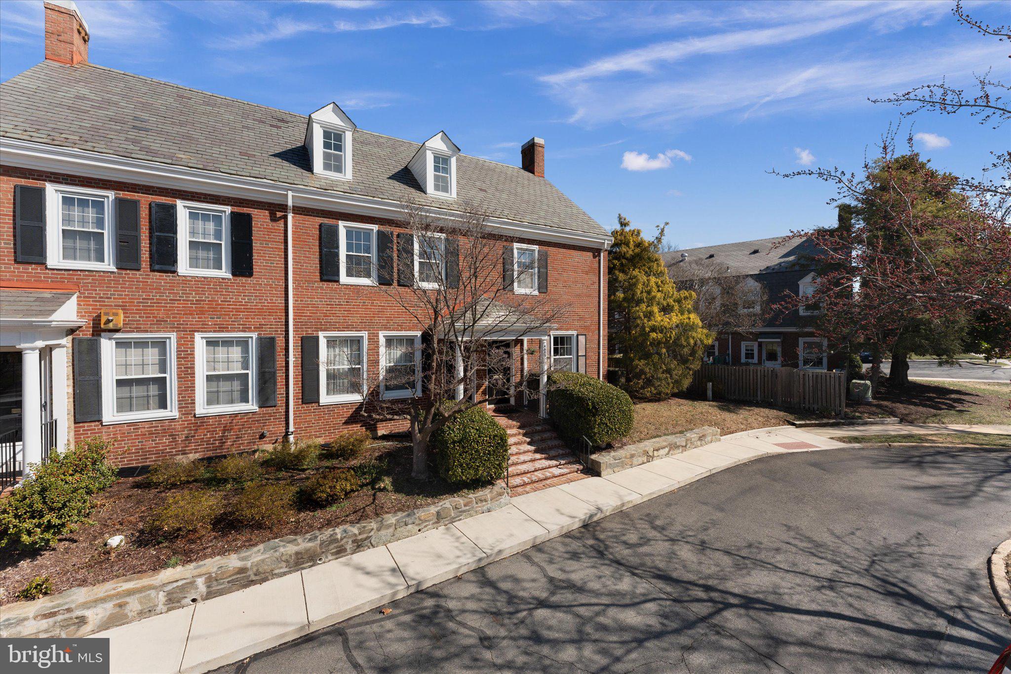 FAIRLINGTON - Residential