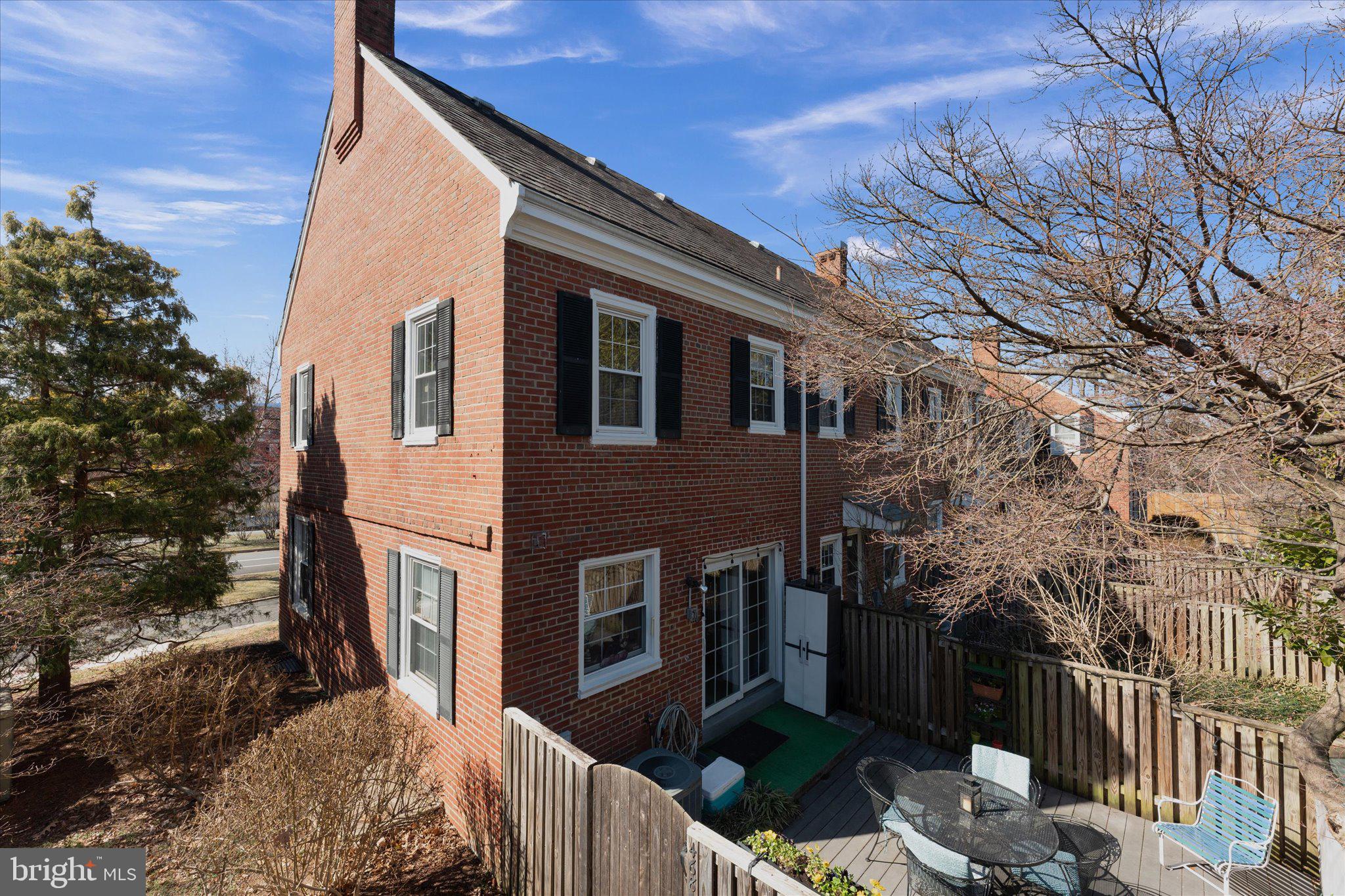 FAIRLINGTON - Residential