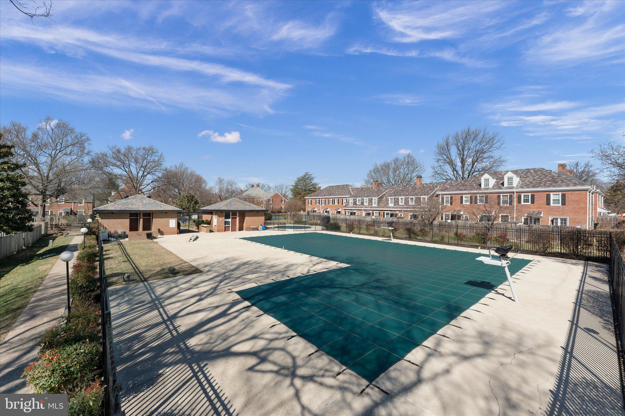 FAIRLINGTON - Residential