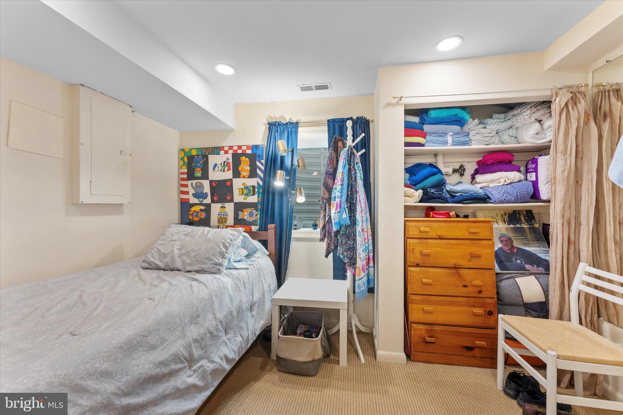 FAIRLINGTON - Residential