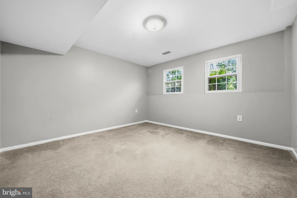 Additional image 36 of 10058 Chestnut Wood Lane, Burke, VA 22015