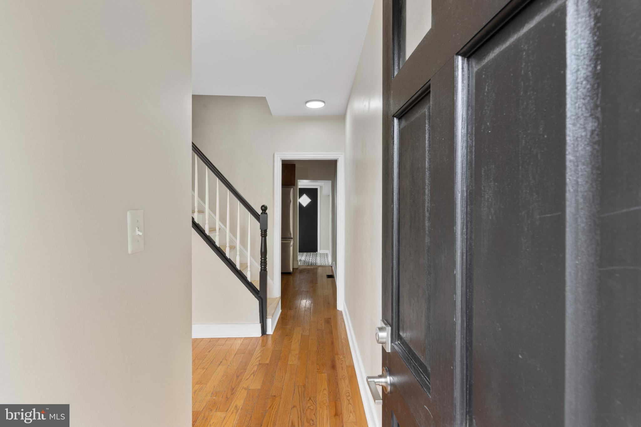 846 ALMOND STREET