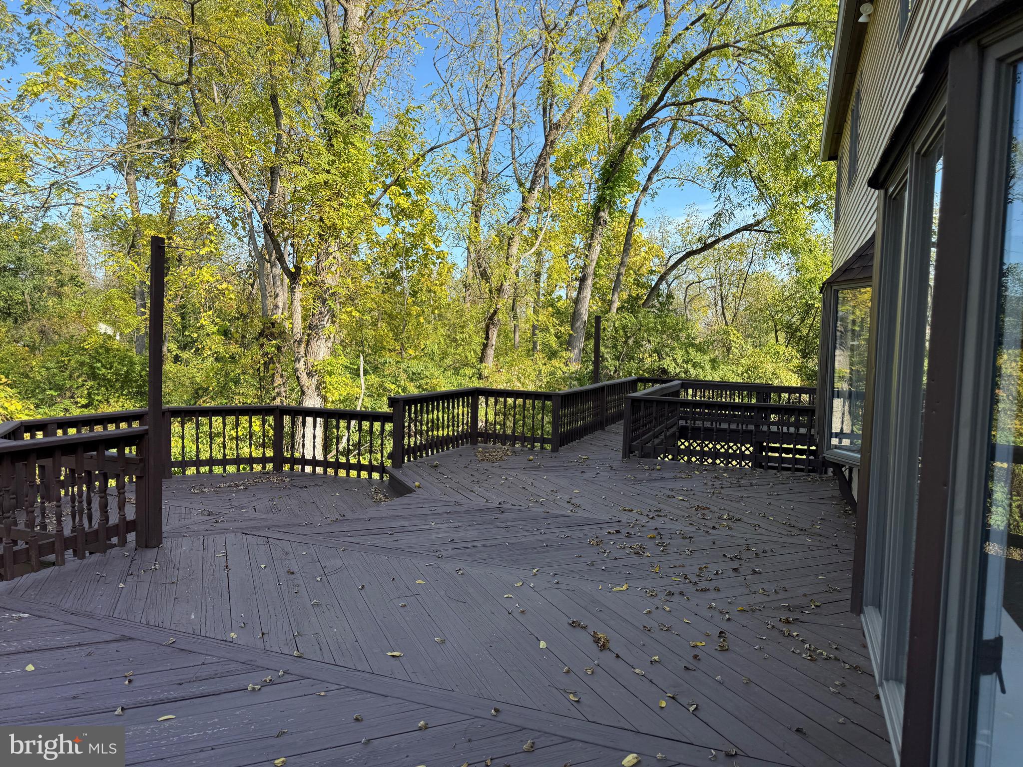 GWYNEDD KNOLL - Residential