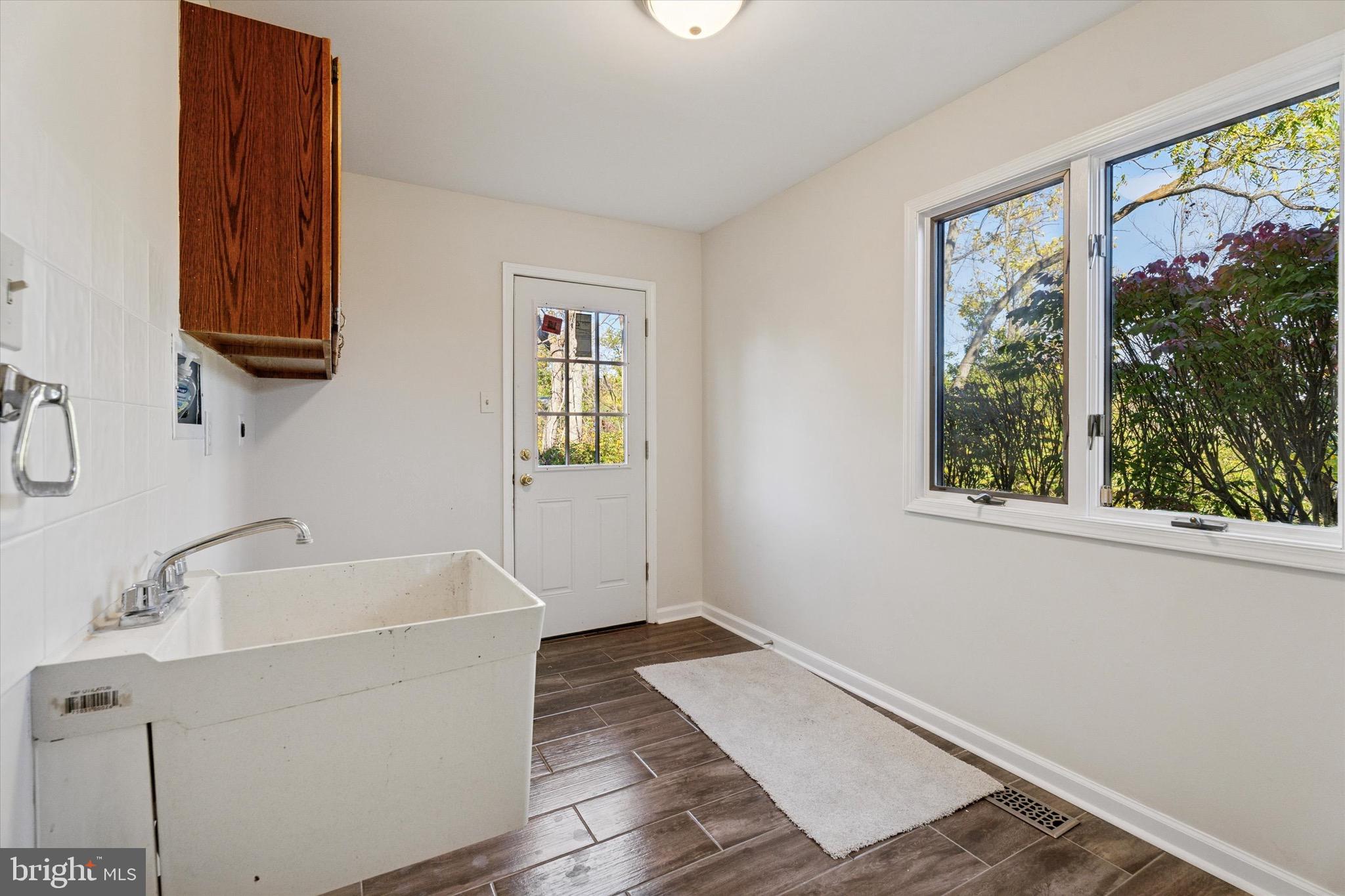 GWYNEDD KNOLL - Residential