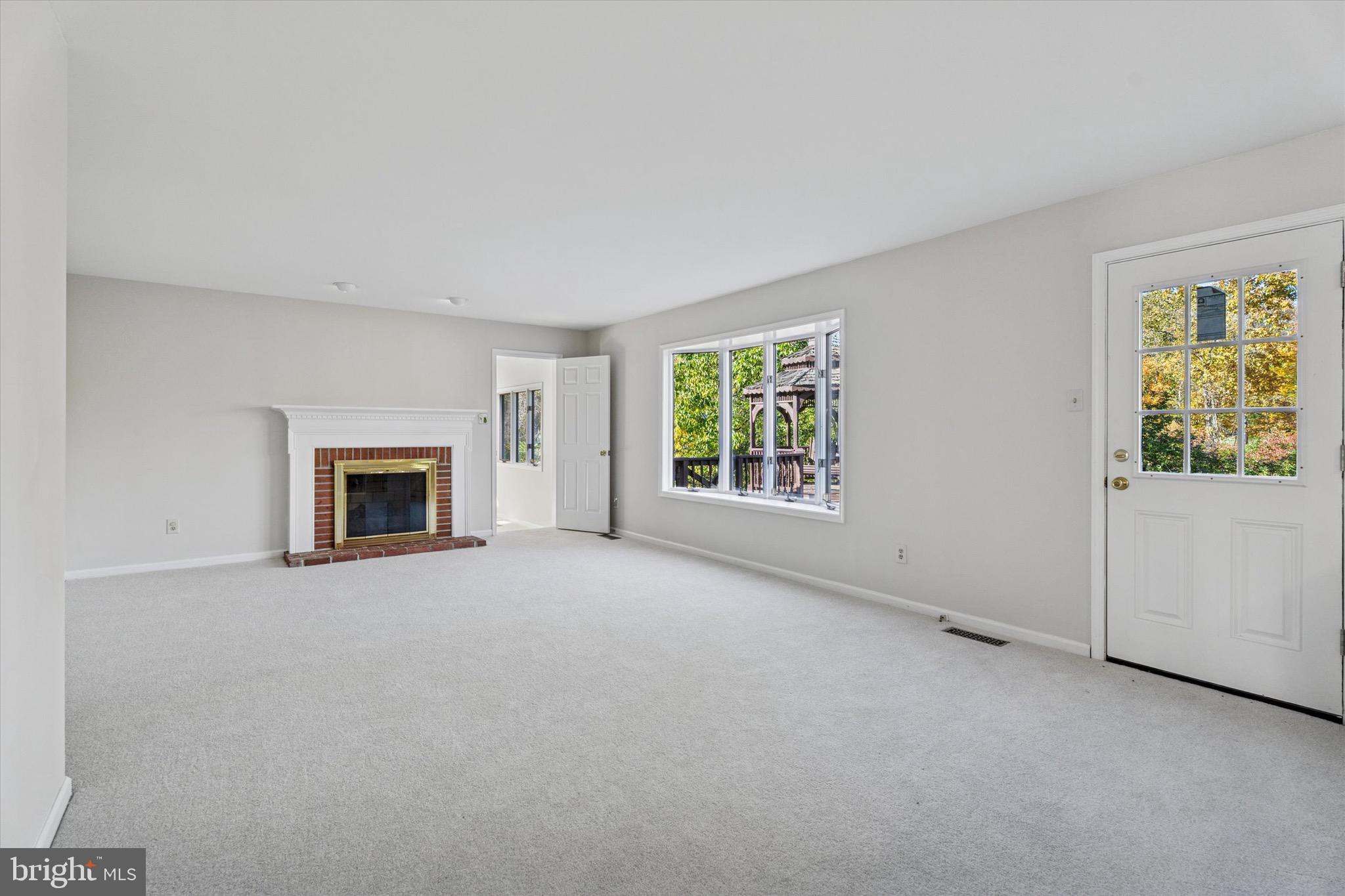 GWYNEDD KNOLL - Residential