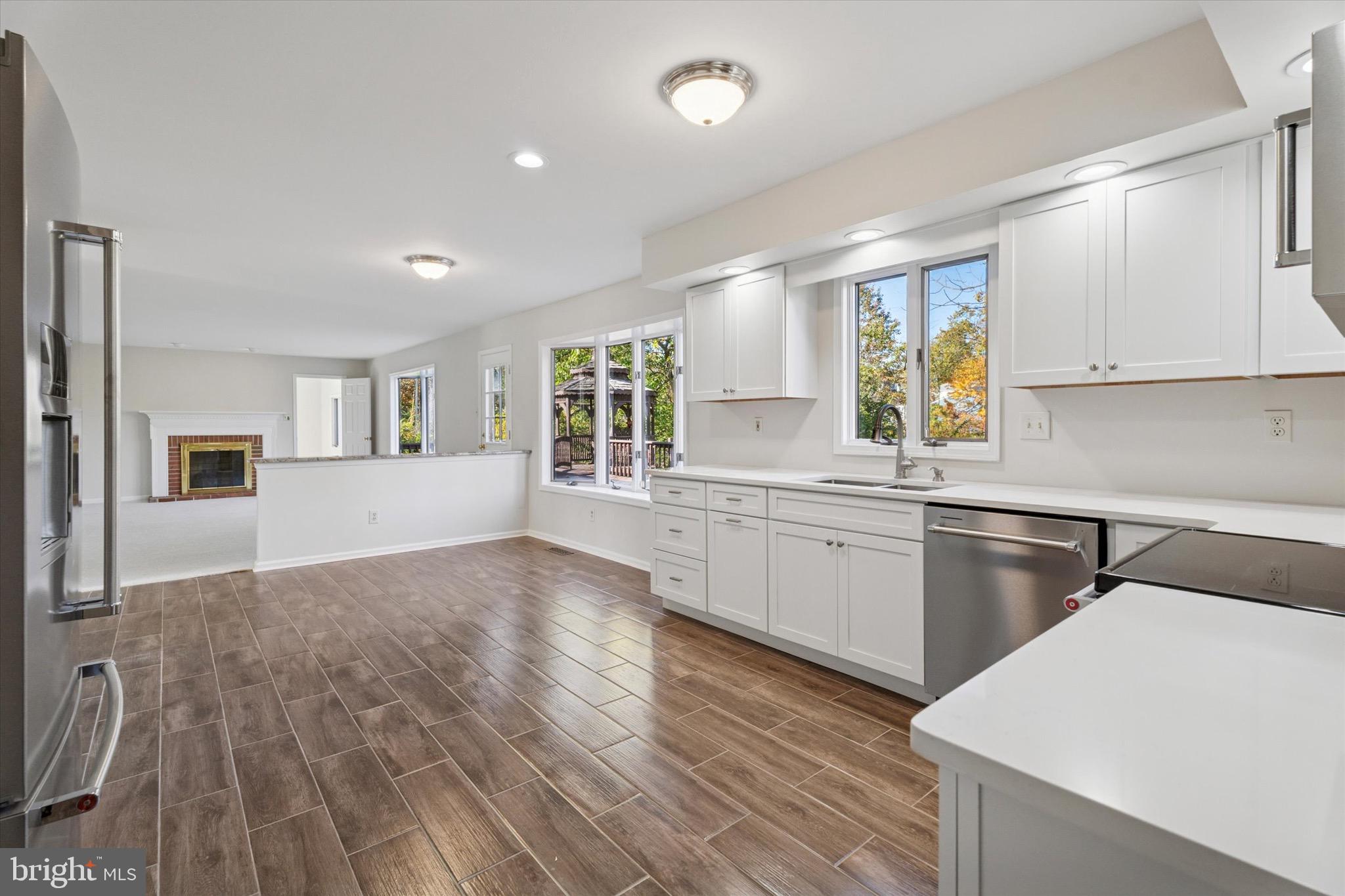 GWYNEDD KNOLL - Residential